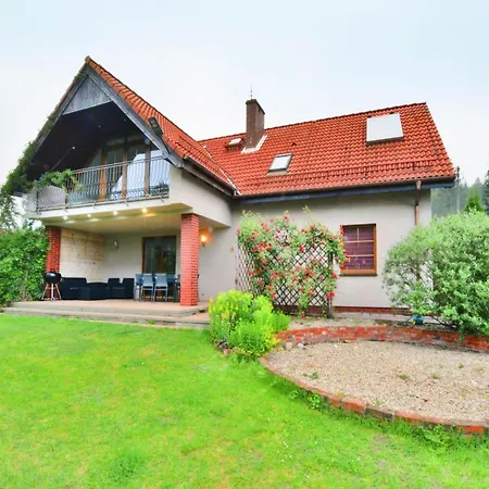 Comfortable Villa, Swiecianowo Ferienhaus *